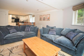 BEACHSIDE SPACIOUS apartment, private garden
